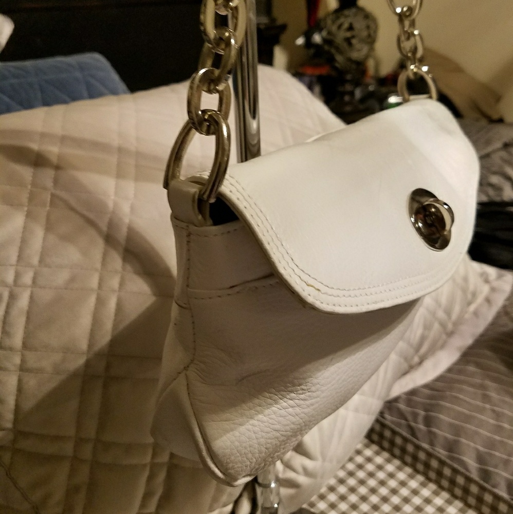 🏅 Kate Landry purse